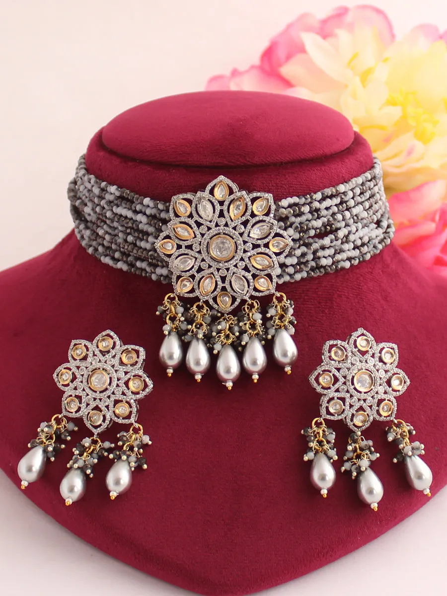 Chaaya Necklace Set