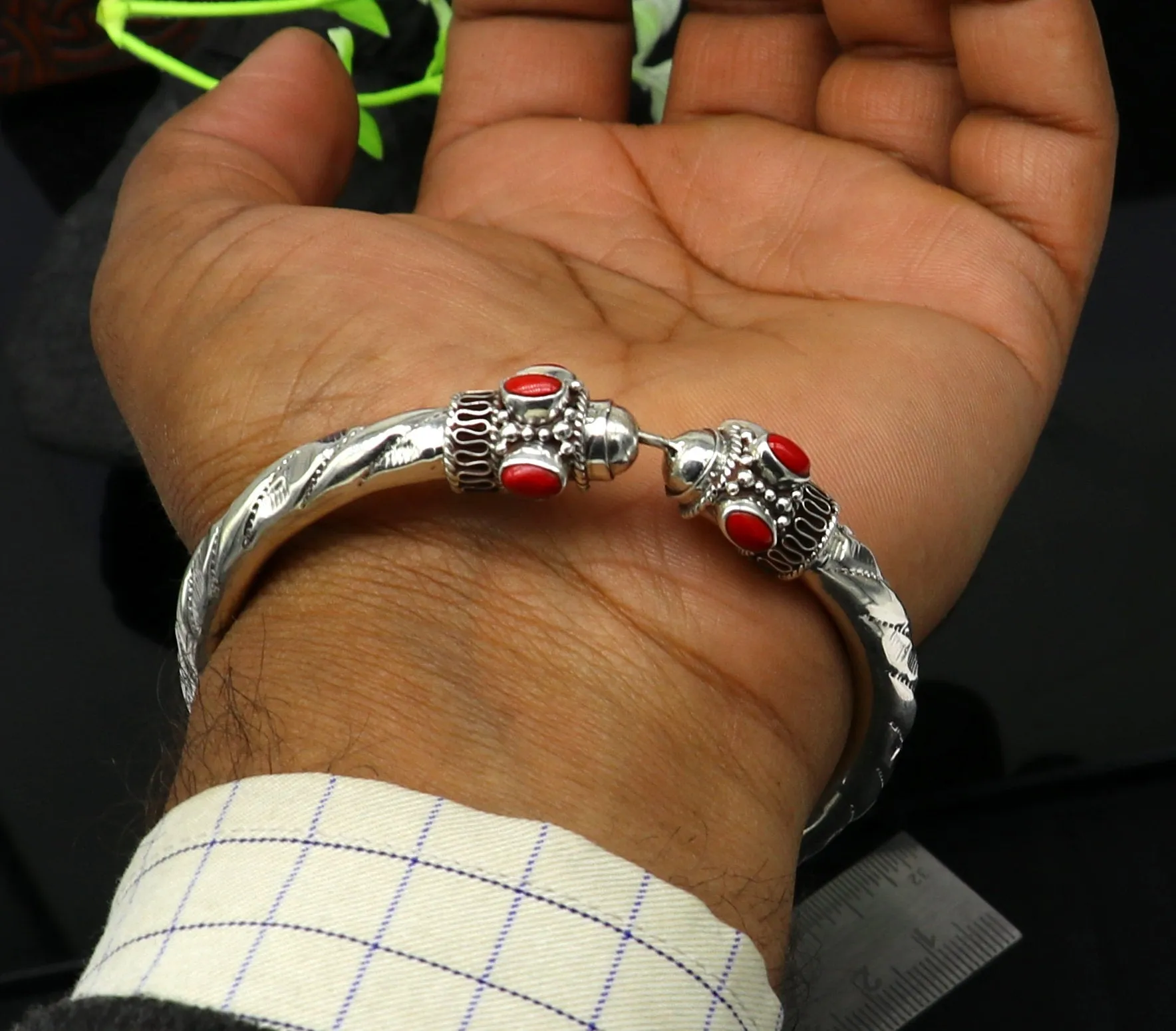 Stylish fancy customized 925 sterling silver men's and women's bangle cuff bracelet, gorgeous gifting jewelry  india nssk312