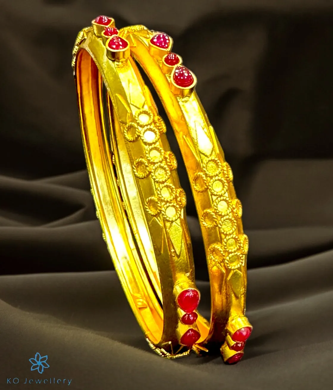The Kannika Silver Coorgi Bangle (Size /2.2/2.4/2.6/2.8)