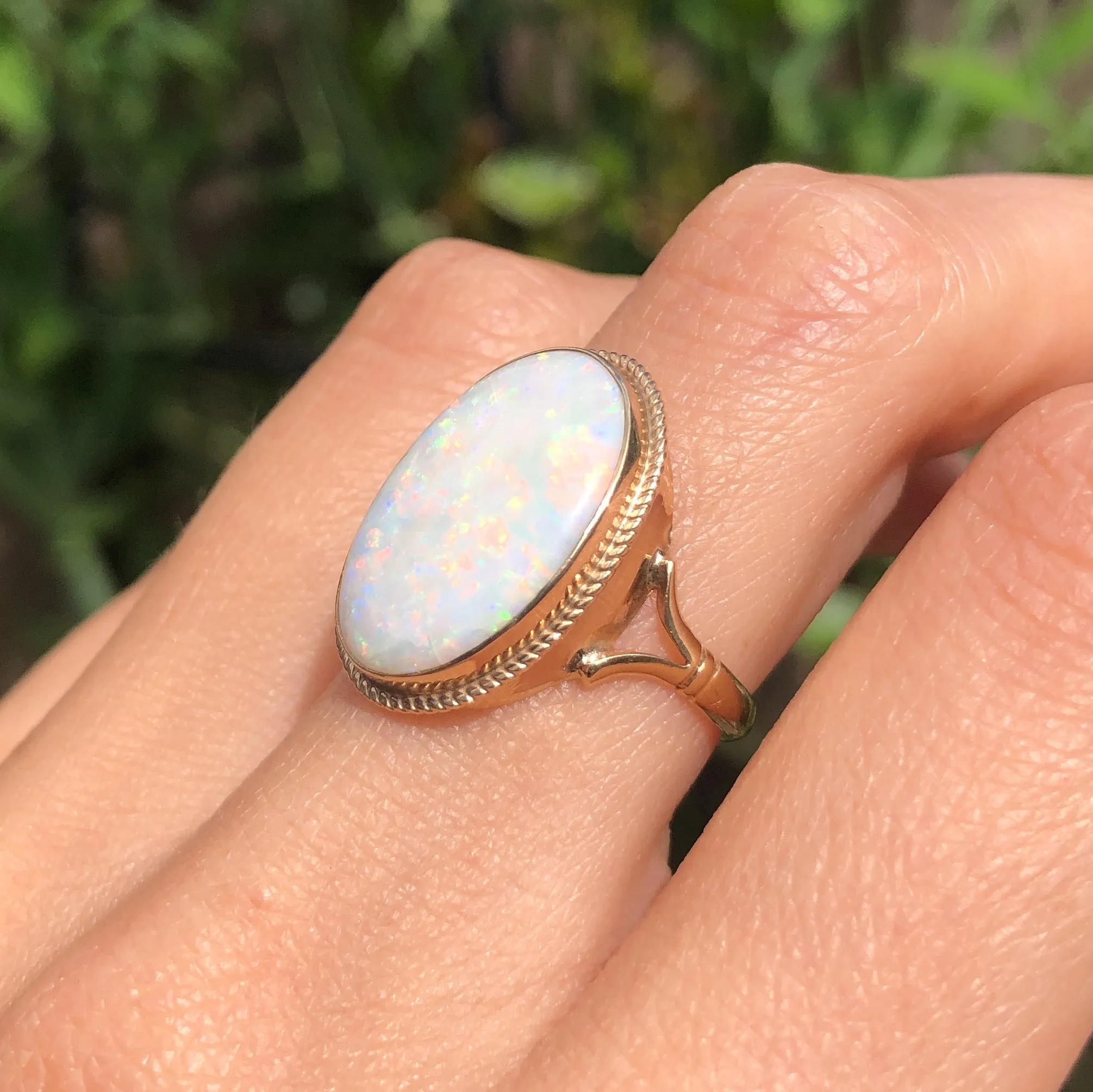 Vintage 9ct Gold Opal Solitaire Cocktail Ring